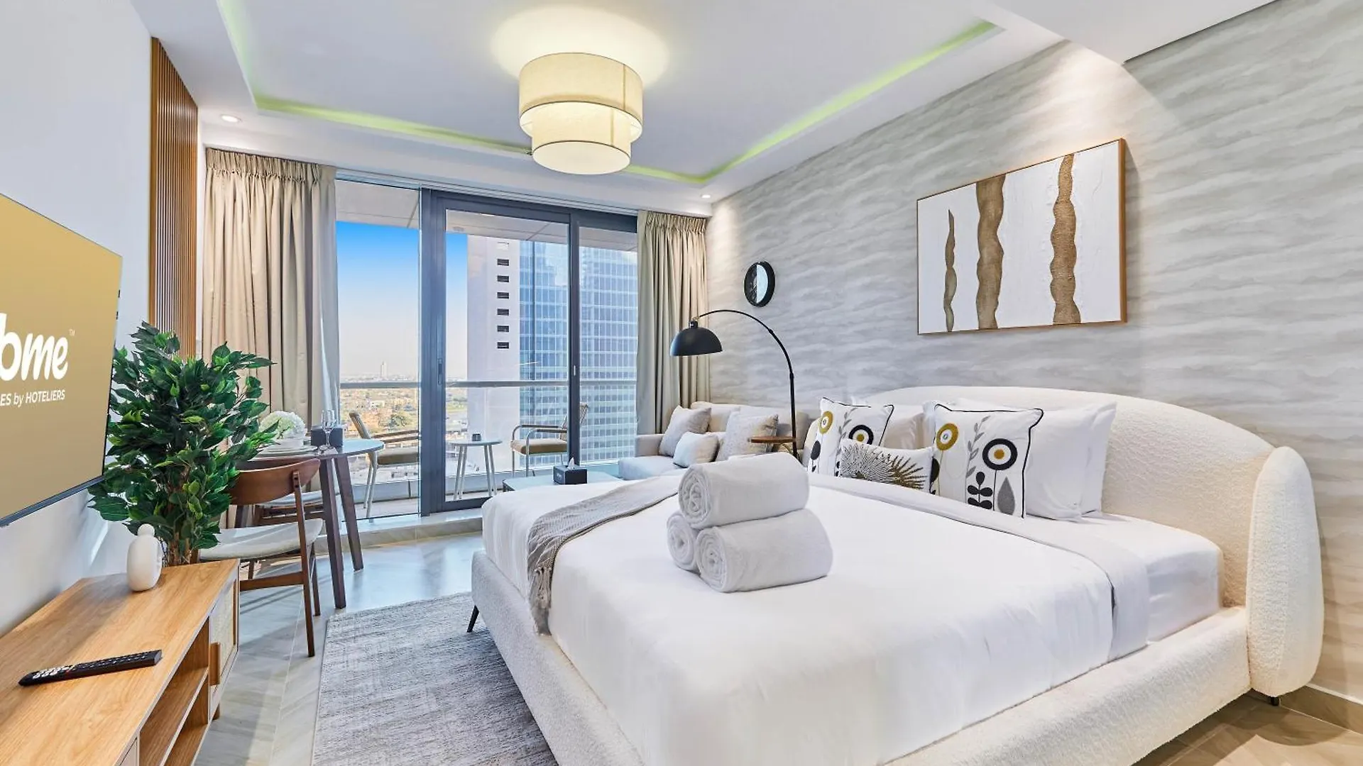 Bnbmehomes - Gold Crest Views 2 Dubai 0*,