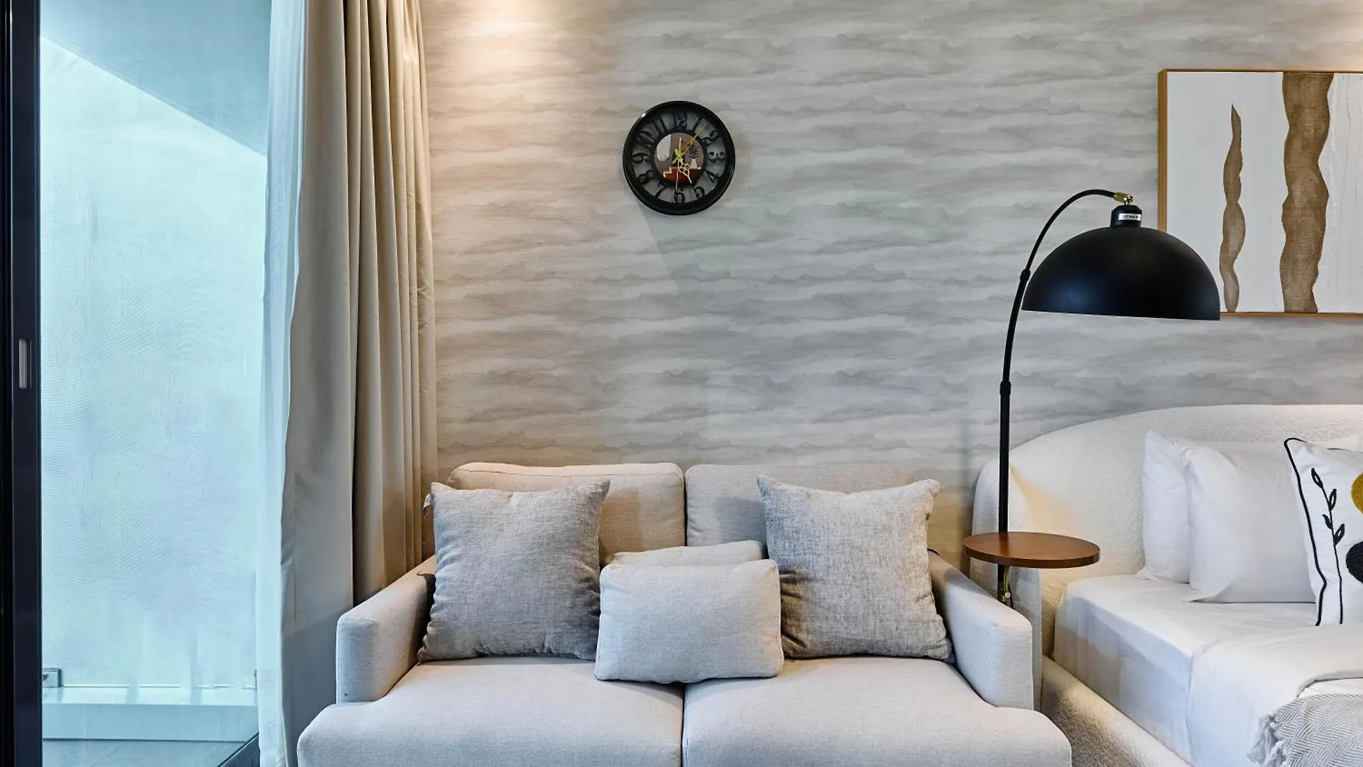Bnbmehomes - Gold Crest Views 2 Dubai United Arab Emirates