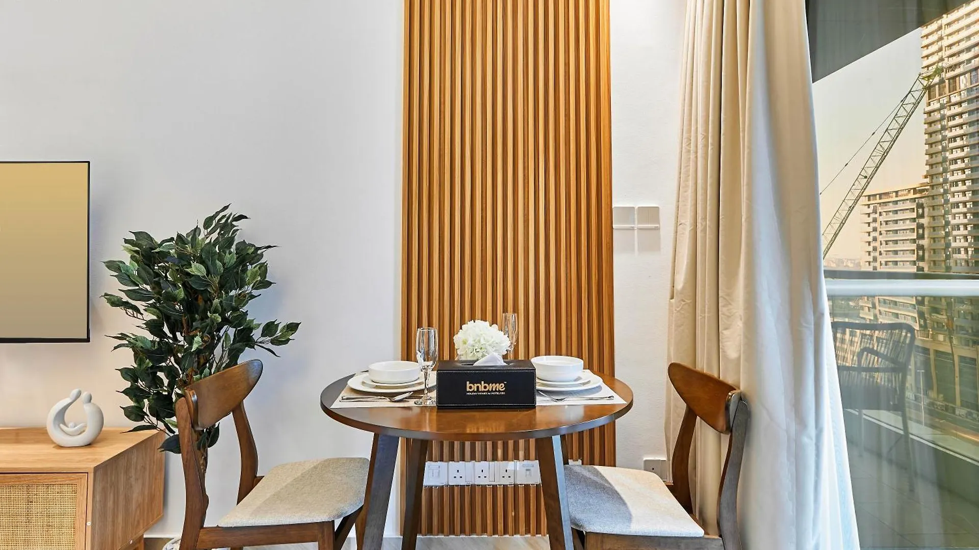 Apartment Bnbmehomes - Gold Crest Views 2 Dubai