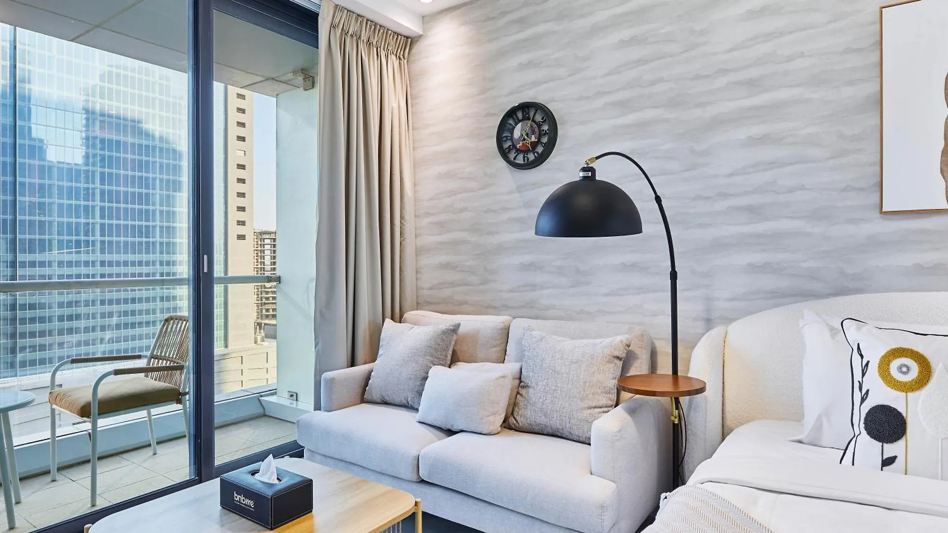 Bnbmehomes - Gold Crest Views 2 Dubai 0*,
